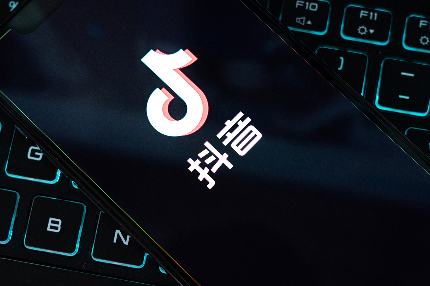 抖音怎么发布视频播放量高秘诀:发布技巧助涨粉!